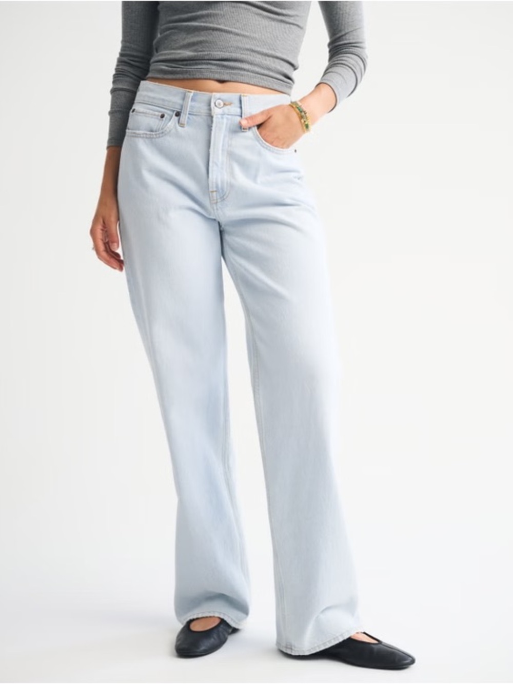 Abercrombie & Fitch Mid Rise Slouchy Jean in Light Wash